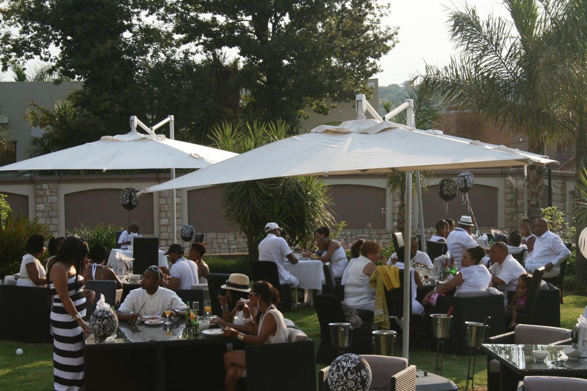 Africa Paradise - Or Tambo Airport Boutique Hotel Benoni Exterior photo